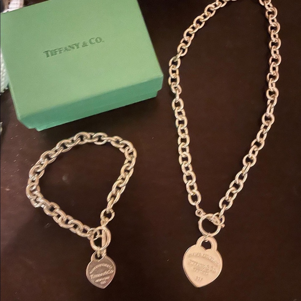 Silver Necklace & Bracelet set